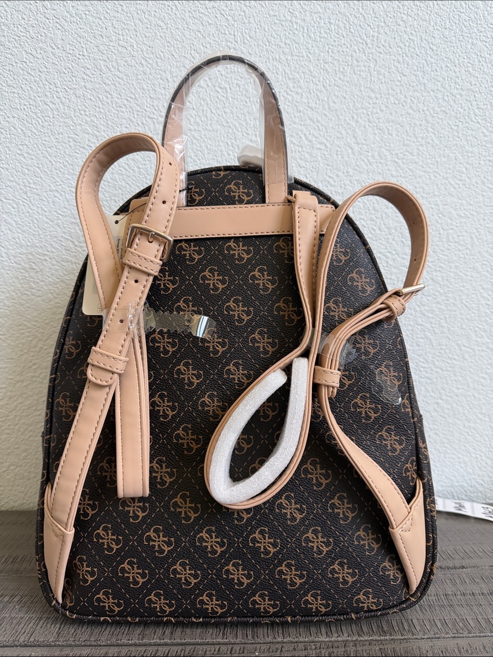 GUESS Rylan Backpack NWT - Picture 2 of 8